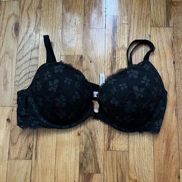 Victoria's Secret Other - Victoria’s Secret Black Push Up Bra 32DD